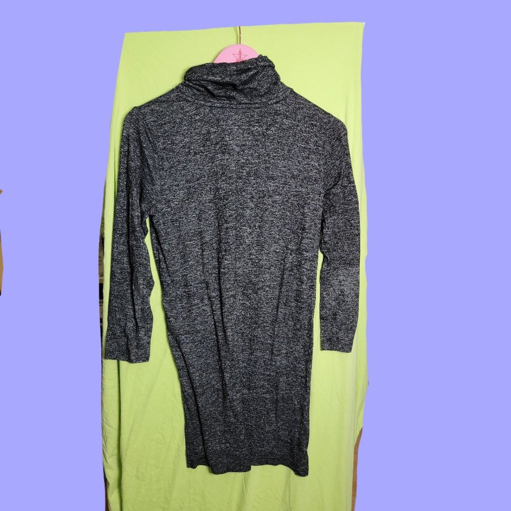 Old Navy Ladies M Turtle Neck Long Sleeve